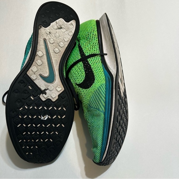 Nike Flyknit Racer Hyper Punch Unisex Running Shoe Sneaker​ - Picture 9 of 10